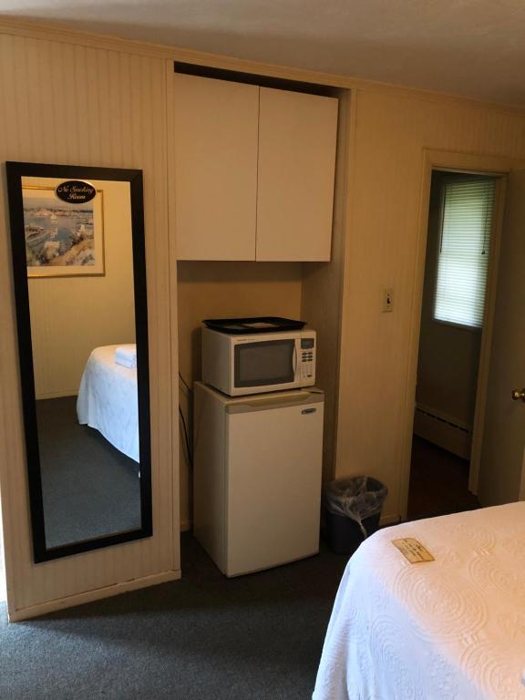In-Room Microwave & Mini Fridge